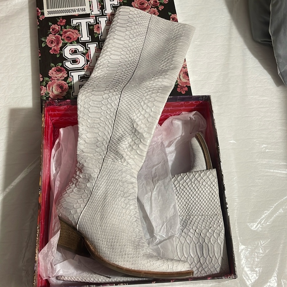 Jeffrey Campbell White Oiled Snake Calf boots